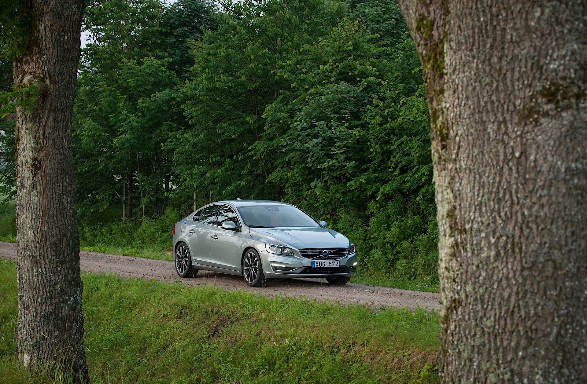 Volvo S60 photo 12