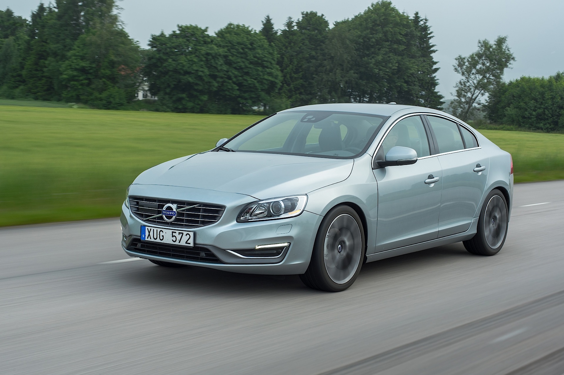 Volvo S60 photo 15