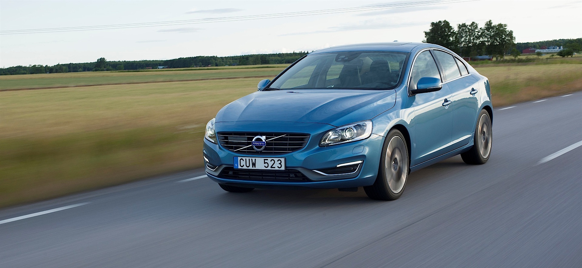 Volvo S60 photo 26