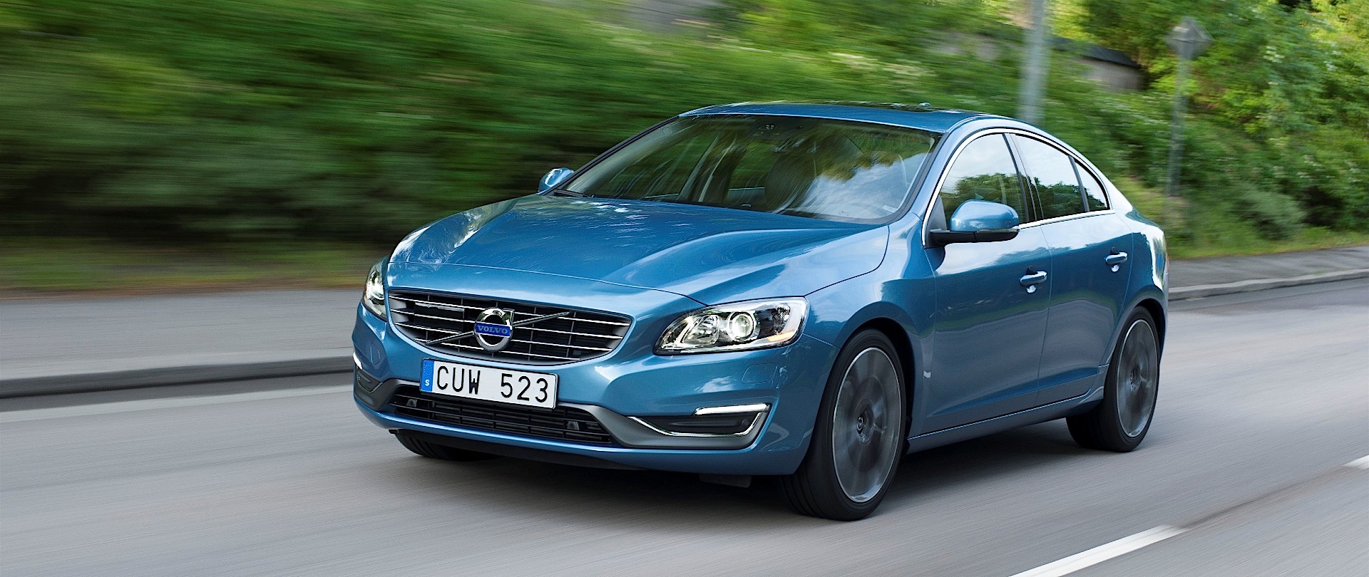 Volvo S60 photo 28
