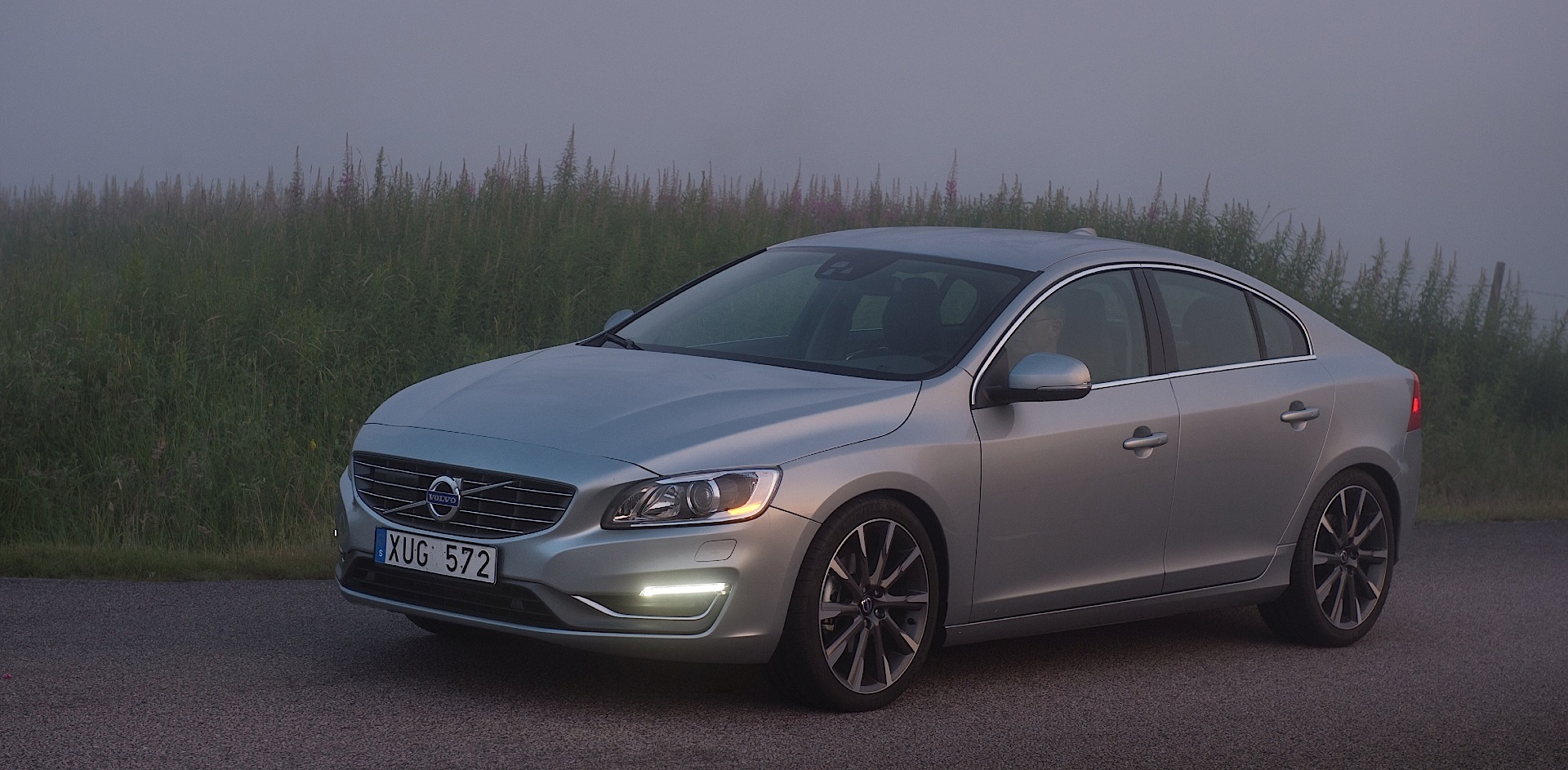 Volvo S60 photo 4