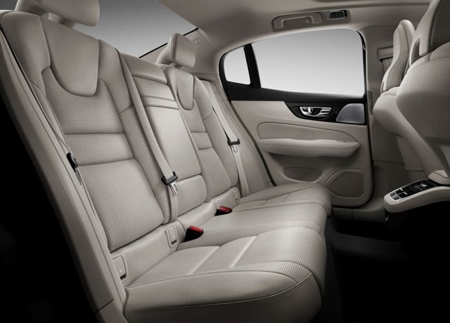 Volvo S60 foto 103