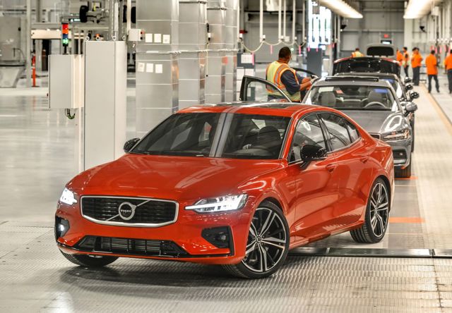 Volvo S60 foto 90