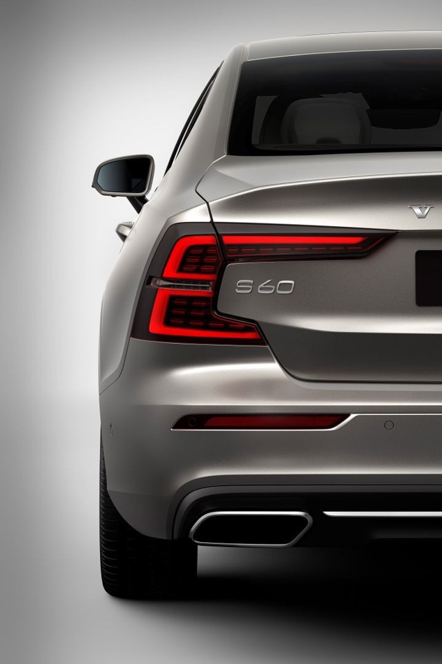 Volvo S60 foto 36