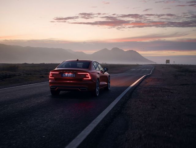 Volvo S60 foto 53