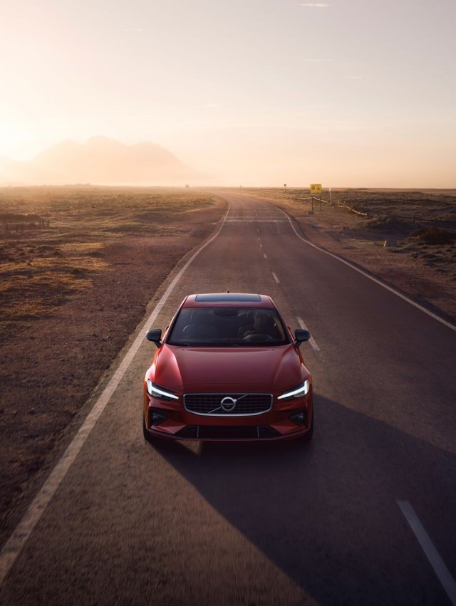 Volvo S60 foto 54