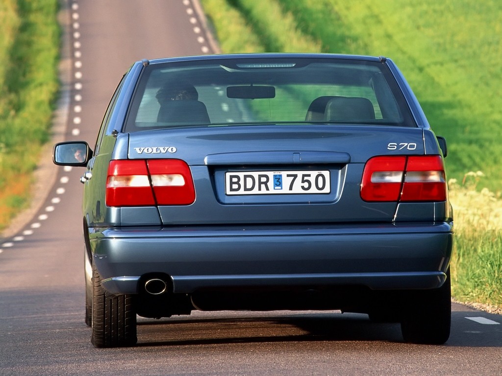 Volvo S70 photo 10