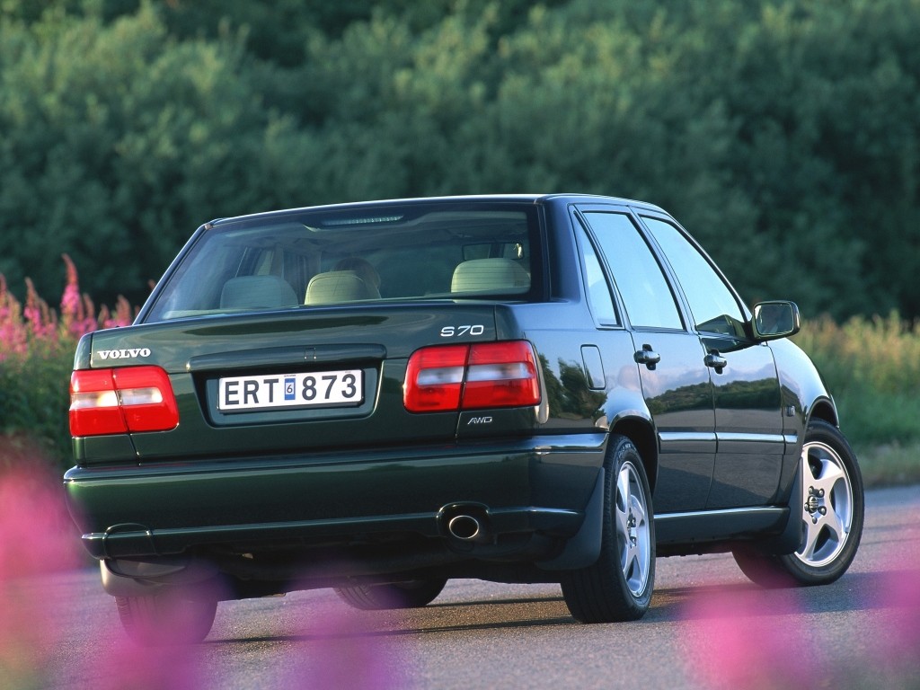 Volvo S70 photo 17