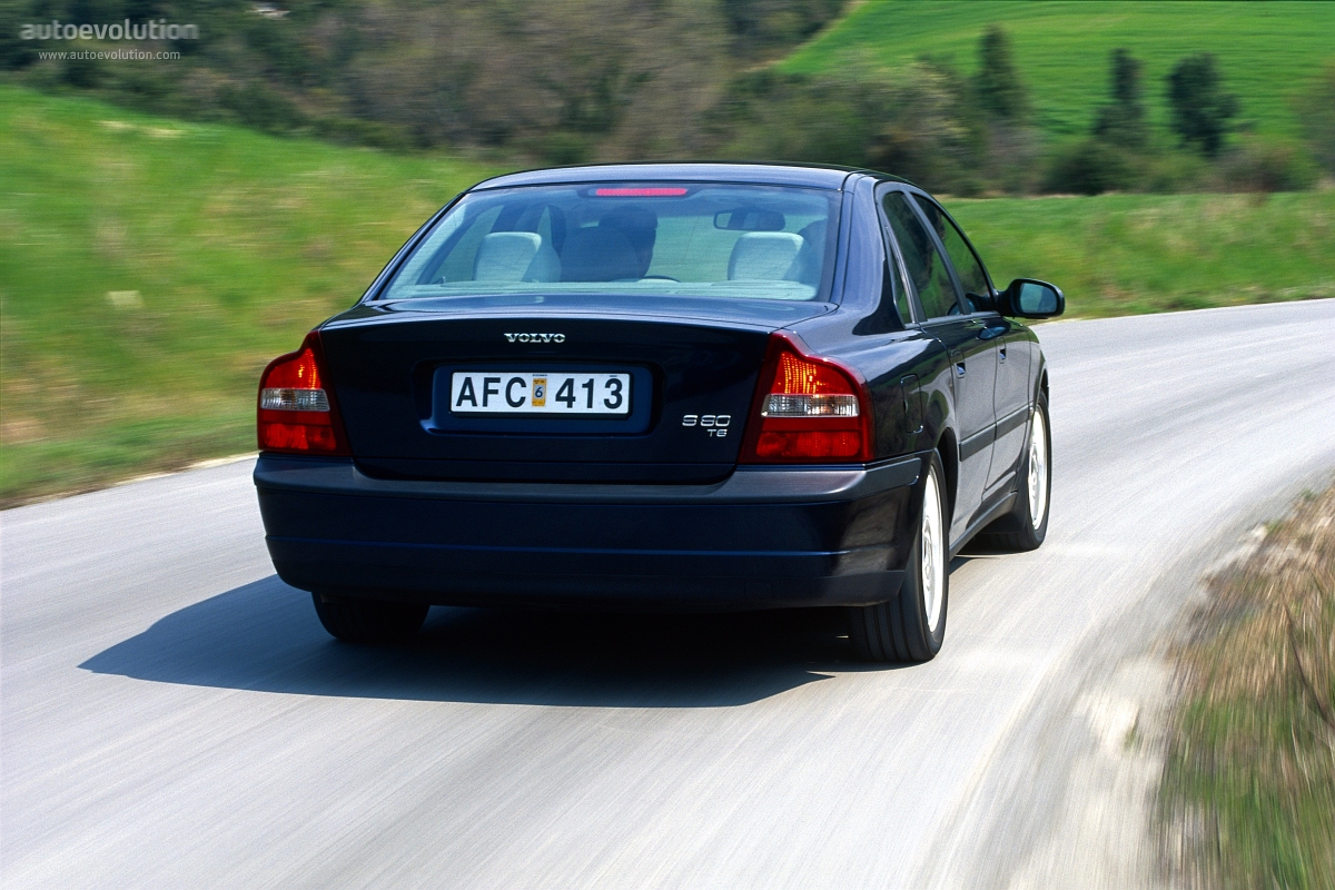 Volvo S80 photo 2