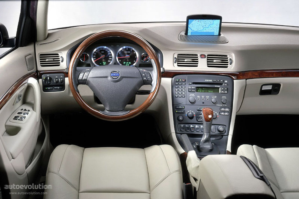 Volvo S80 photo 7