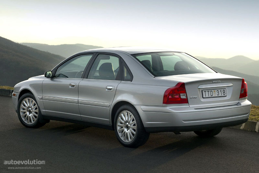 Volvo S80 photo 2