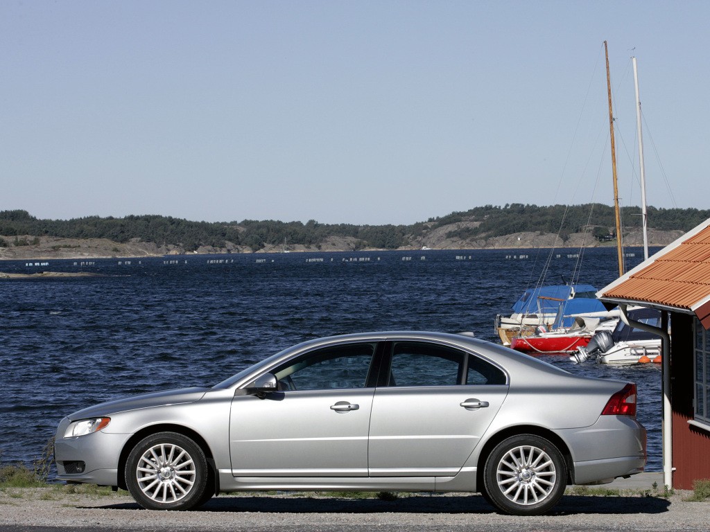 Volvo S80 photo 8