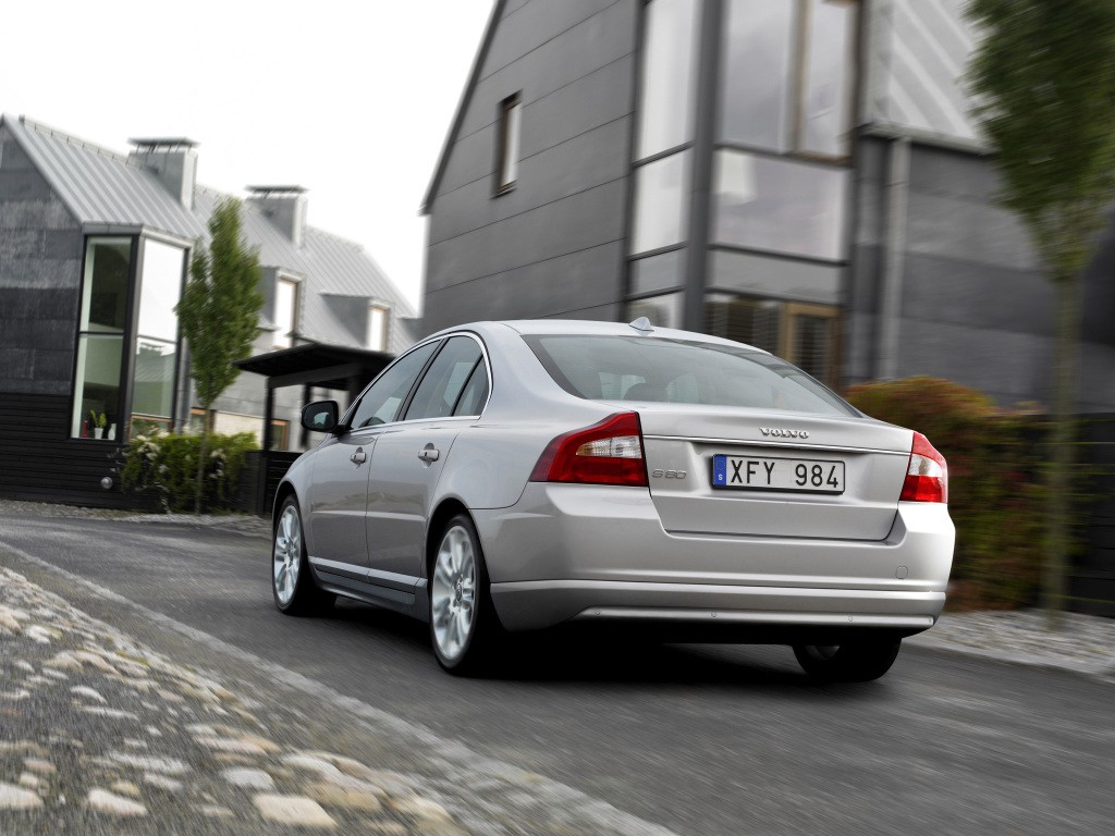 Volvo S80 photo 15