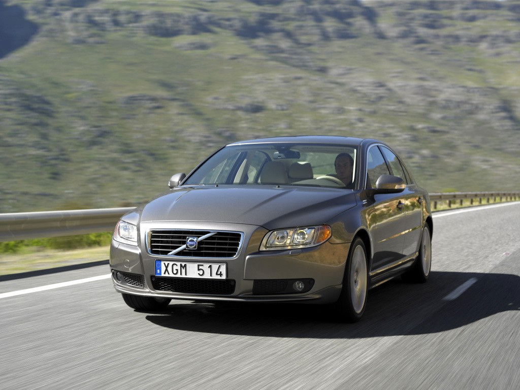 Volvo S80 photo 19