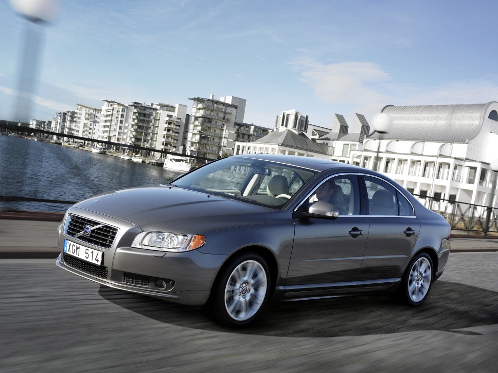Volvo S80 photo 20
