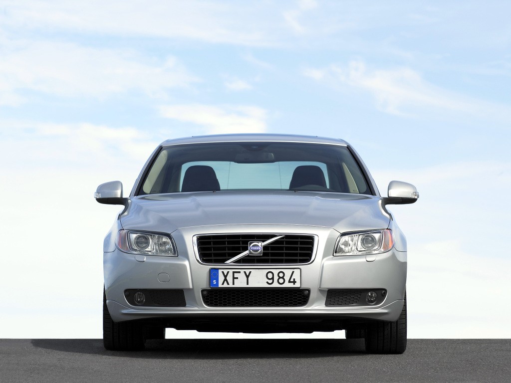 Volvo S80 photo 22