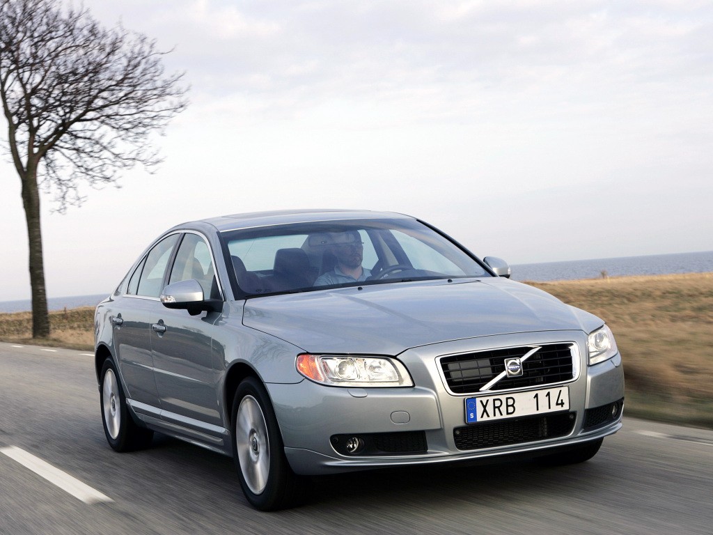 Volvo S80 photo 7