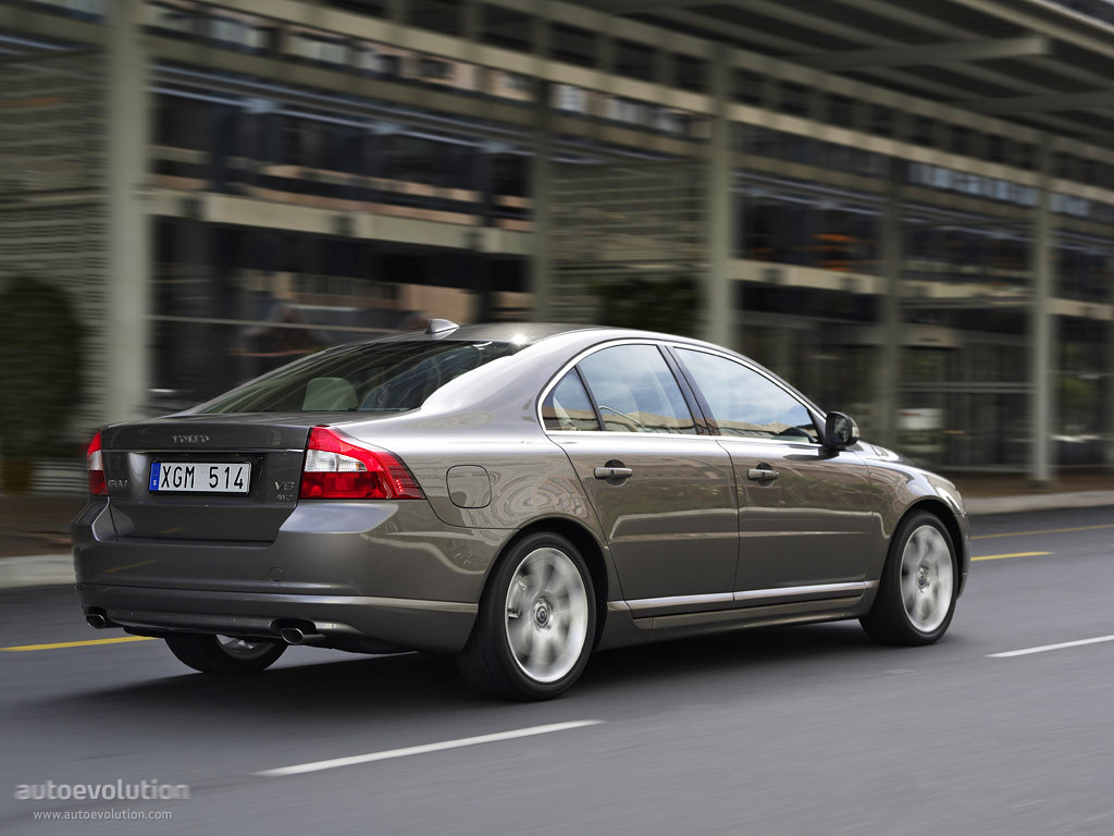 VOLVO S80