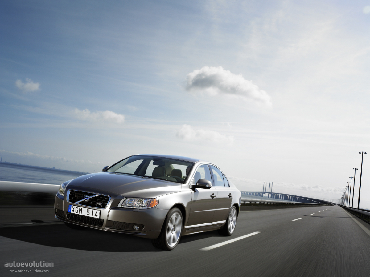 Volvo S80 photo 3