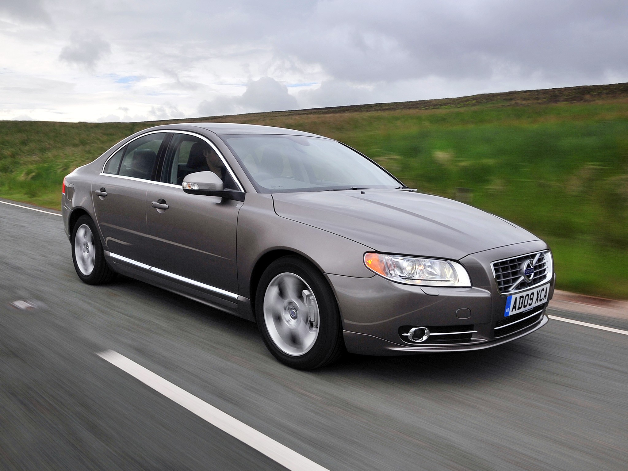 Volvo S80 photo 49