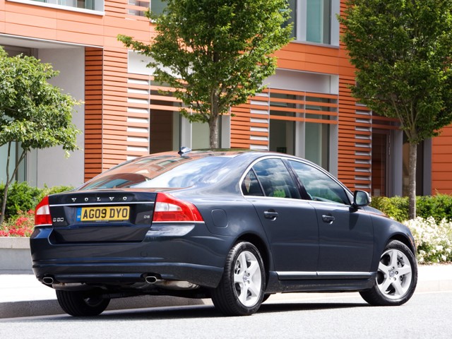 Volvo S80 photo 54