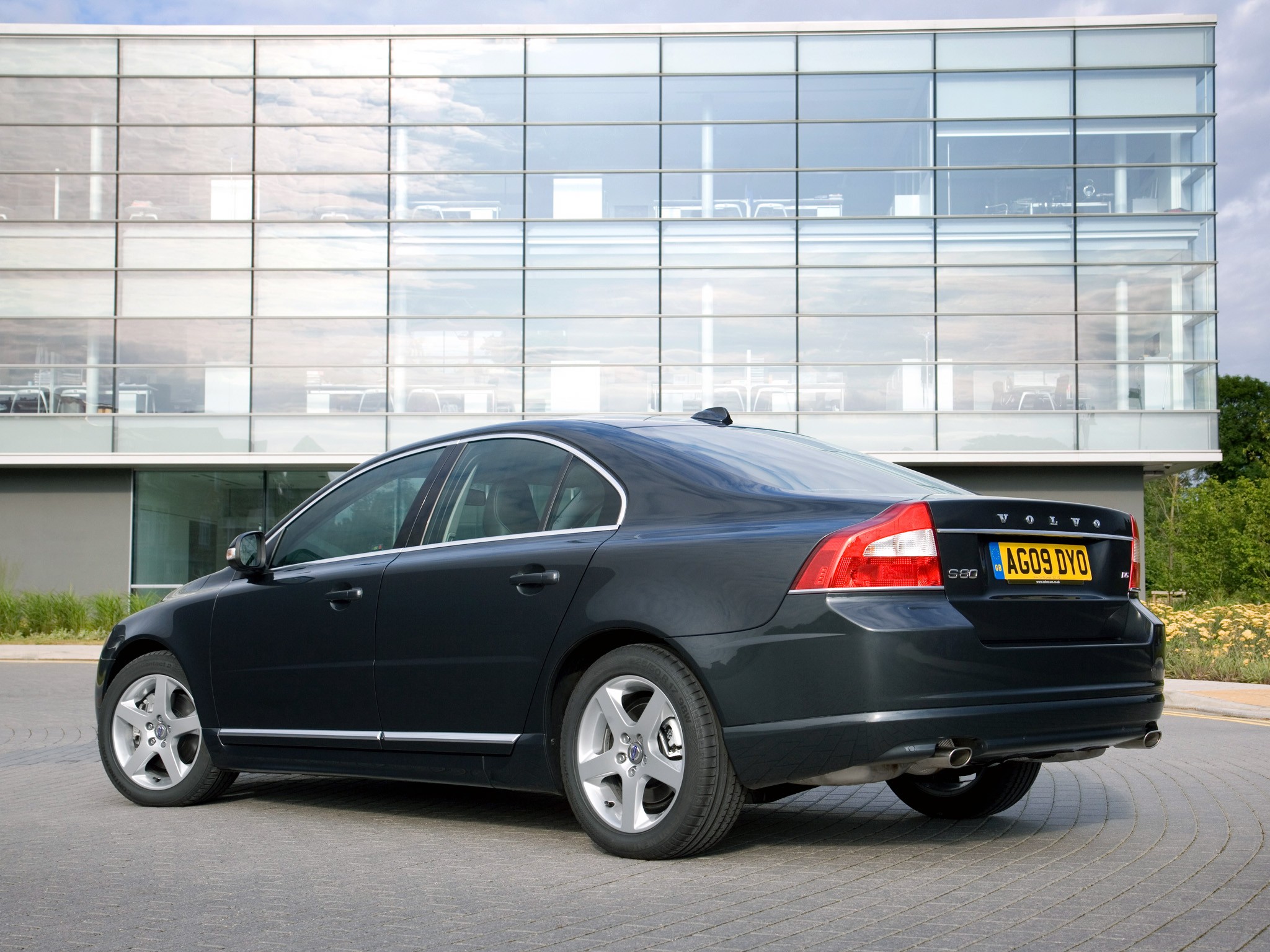 Volvo S80 photo 56