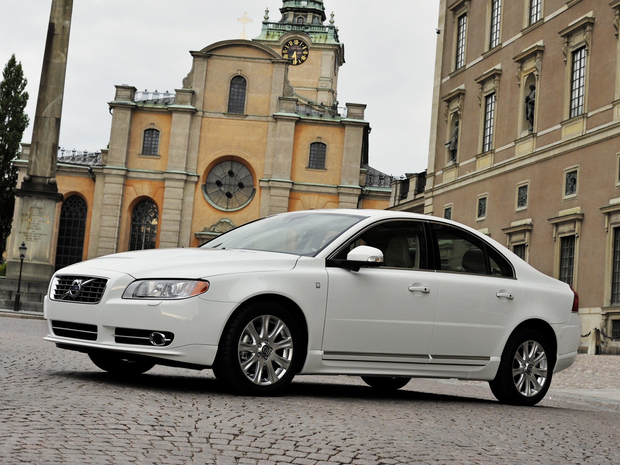 Volvo S80 photo 75