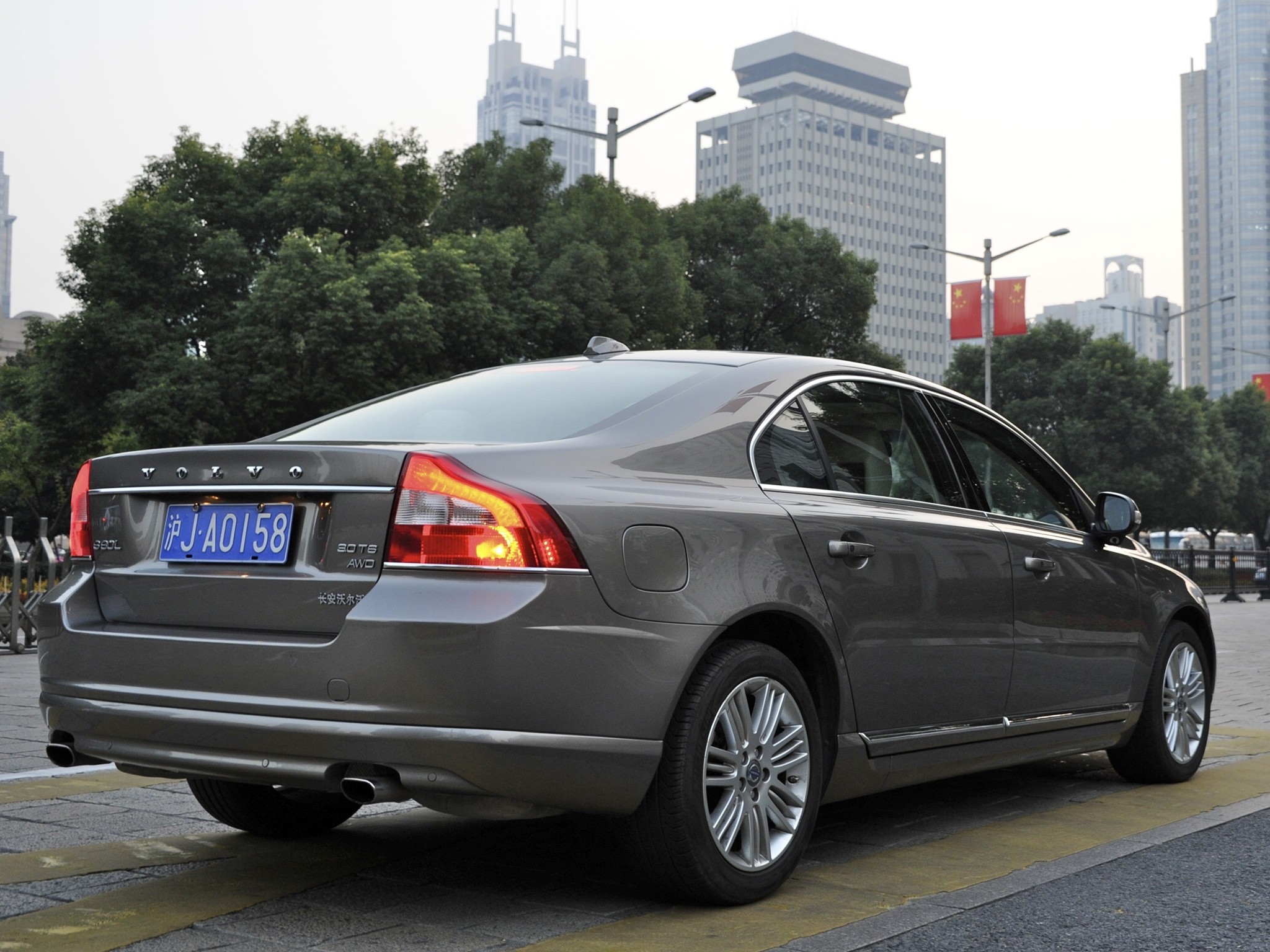 Volvo S80 photo 90