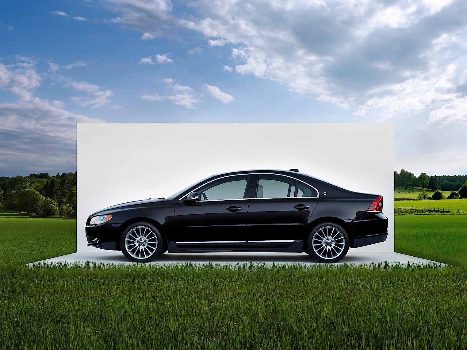 Volvo S80 photo 17
