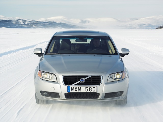 Volvo S80 photo 19