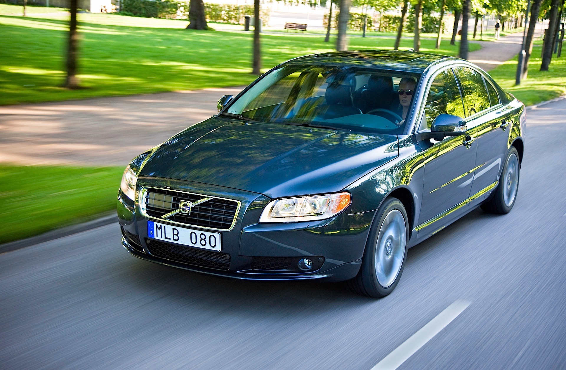 Volvo S80 photo 22