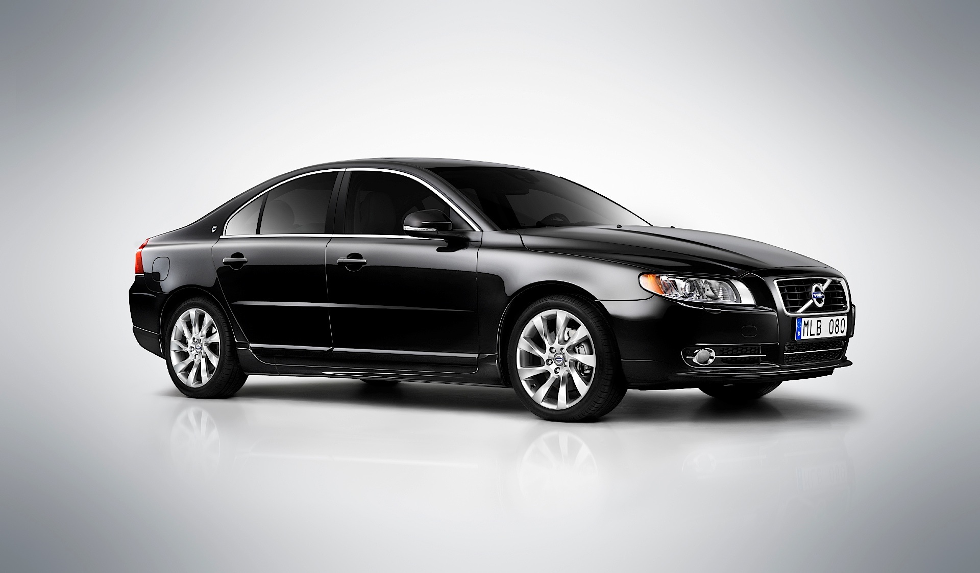 Volvo S80 photo 27