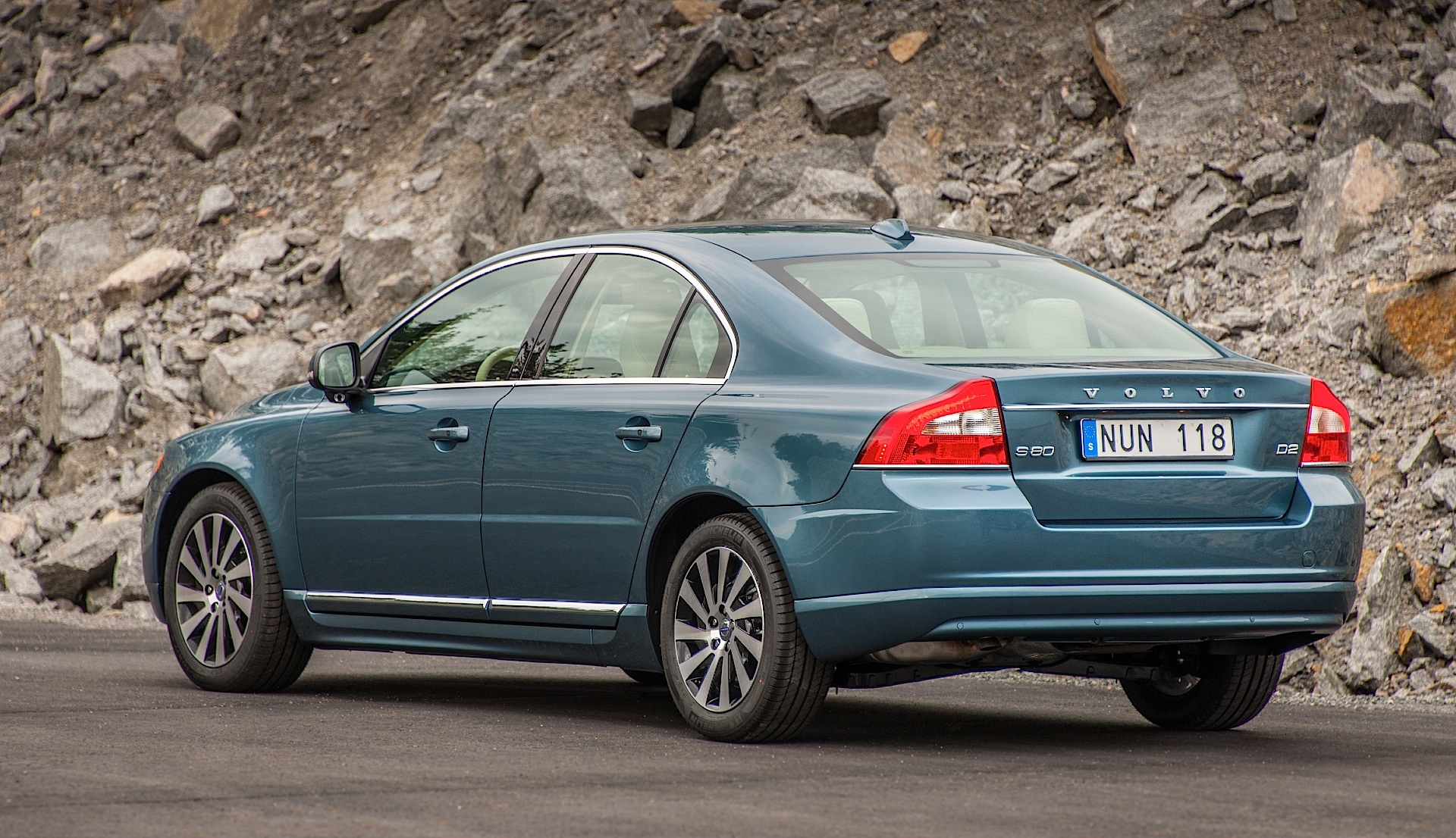 Volvo S80 photo 34