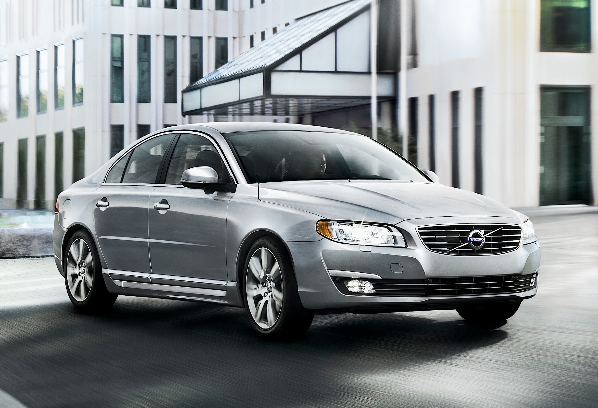 Volvo S80 photo 37