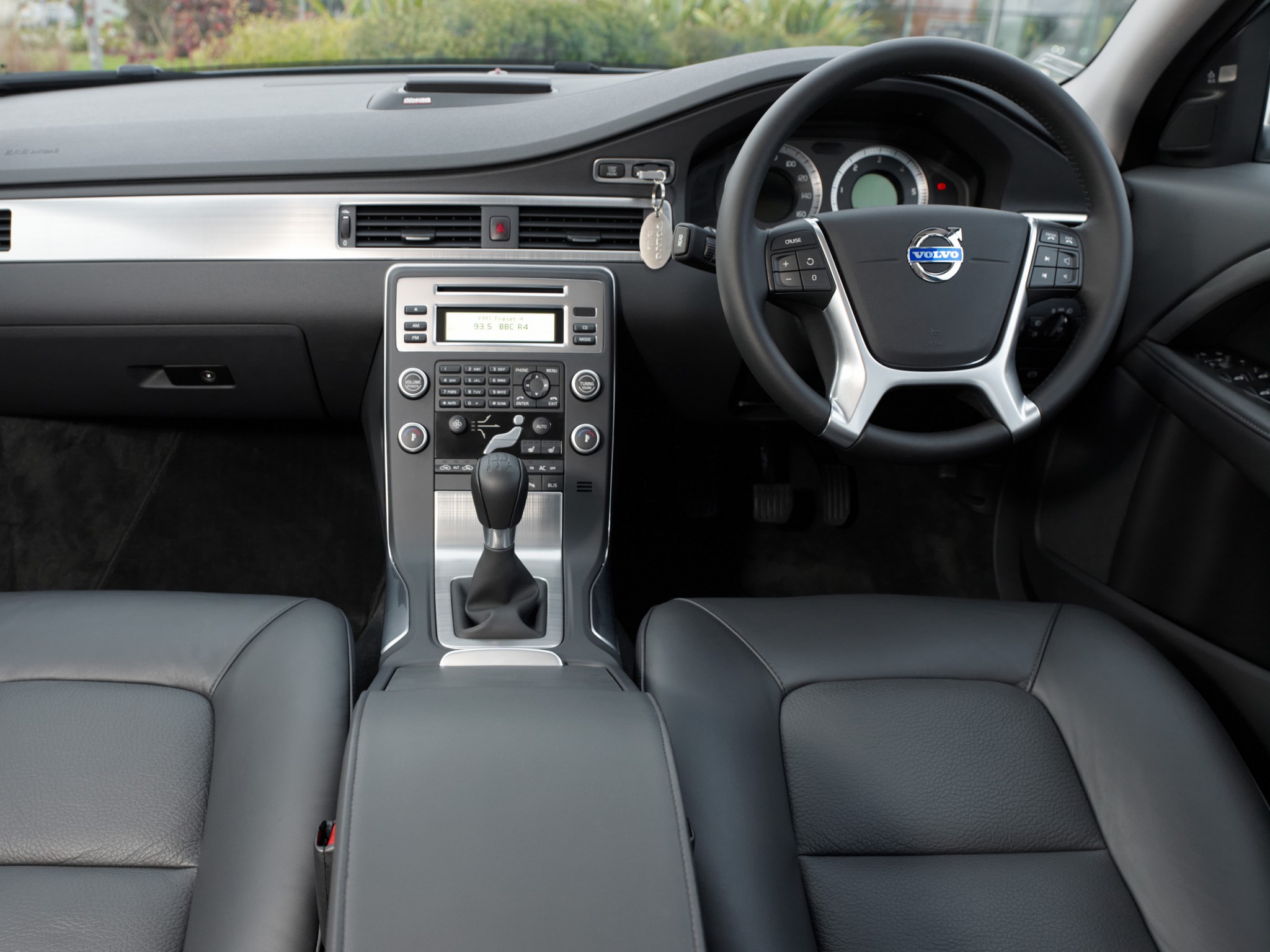 Volvo S80 photo 133