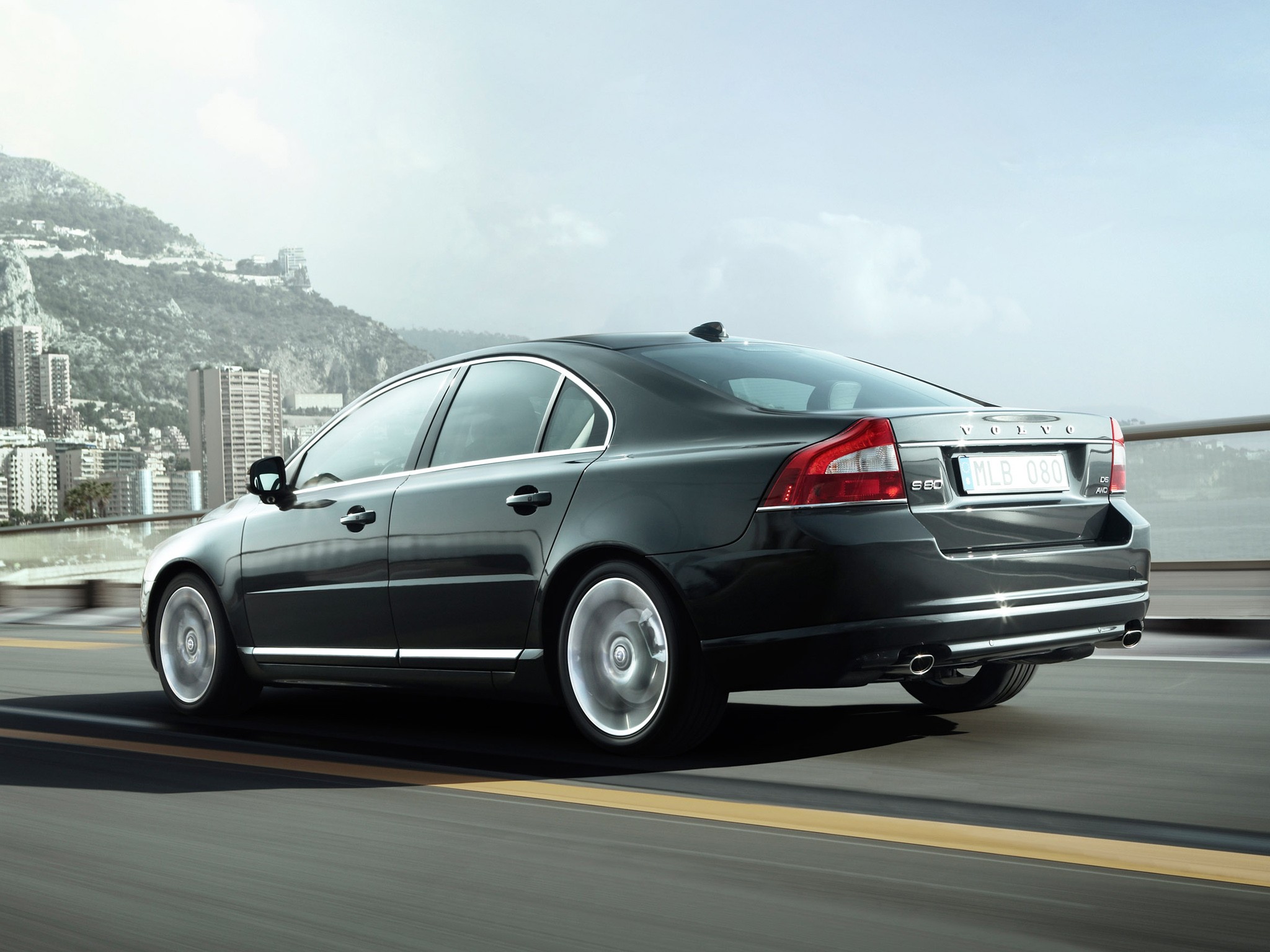 Volvo S80 photo 41