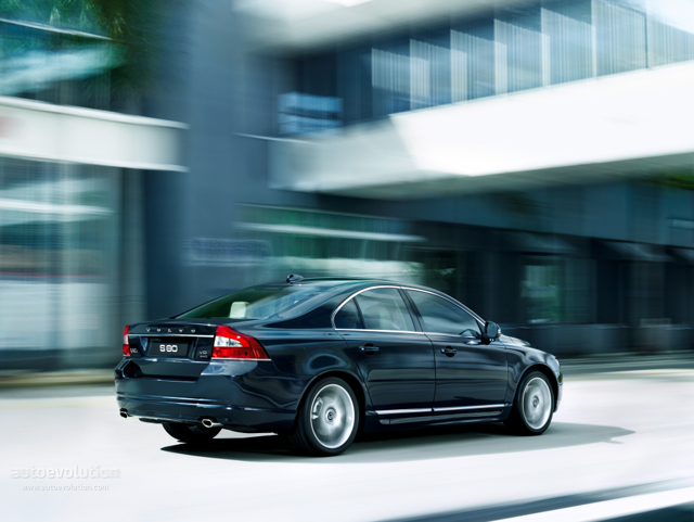 Volvo S80 photo 8