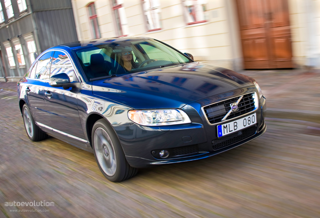 Volvo S80 photo 10