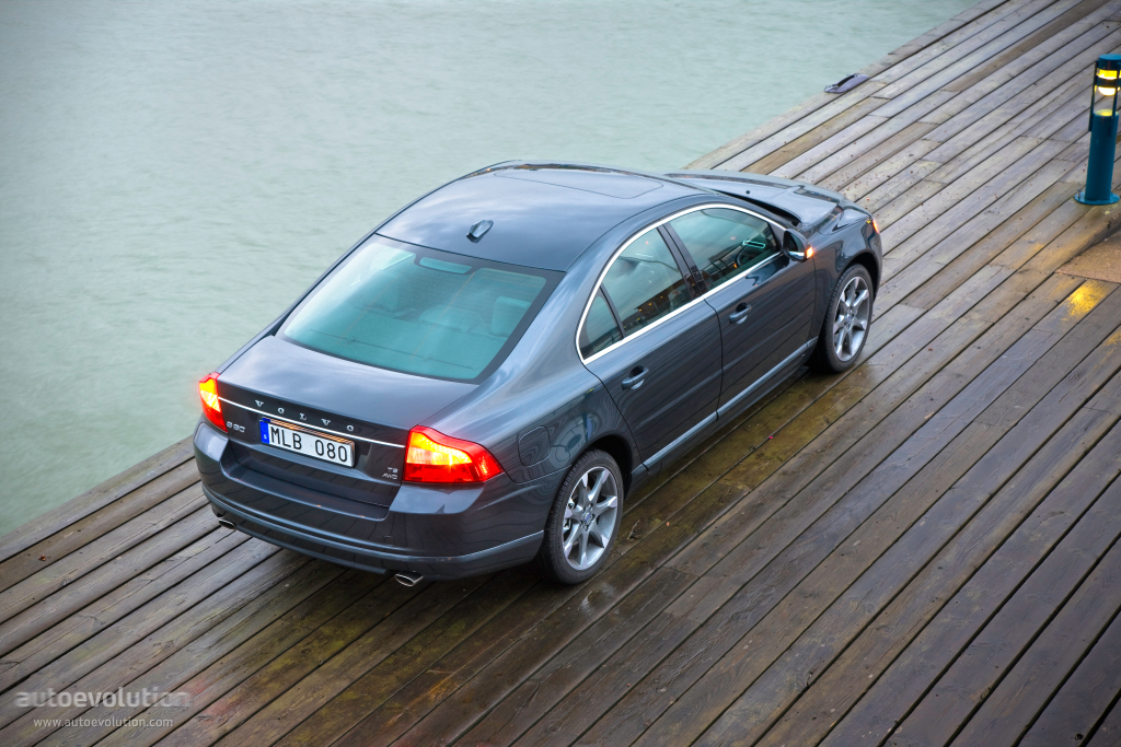 Volvo S80 photo 3
