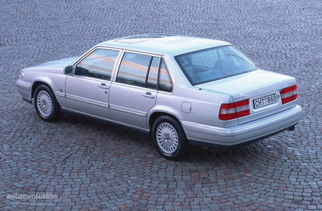 Volvo S90 photo 1