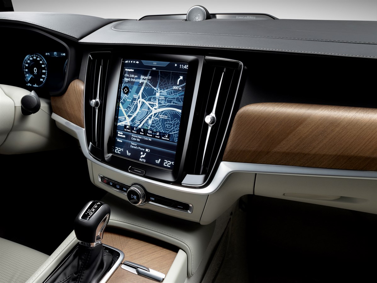 Volvo S90 photo 48