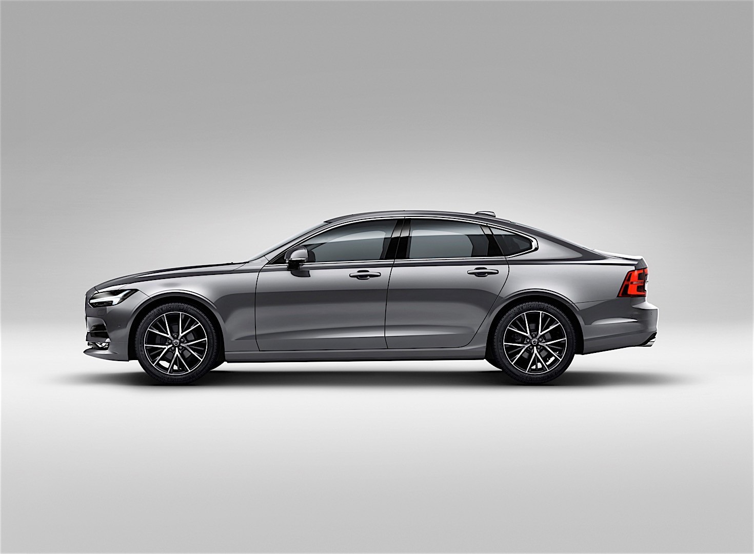 Volvo S90 photo 2