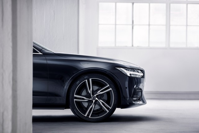 Volvo S90 photo 76