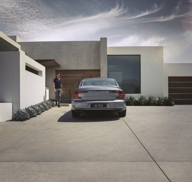 Volvo S90 photo 99