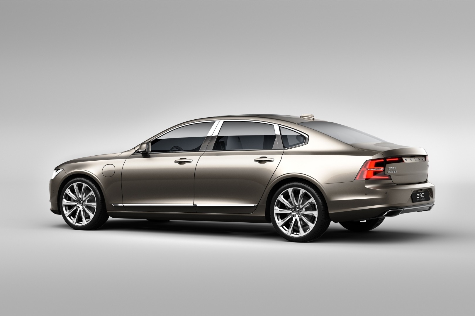 Volvo S90 photo 102