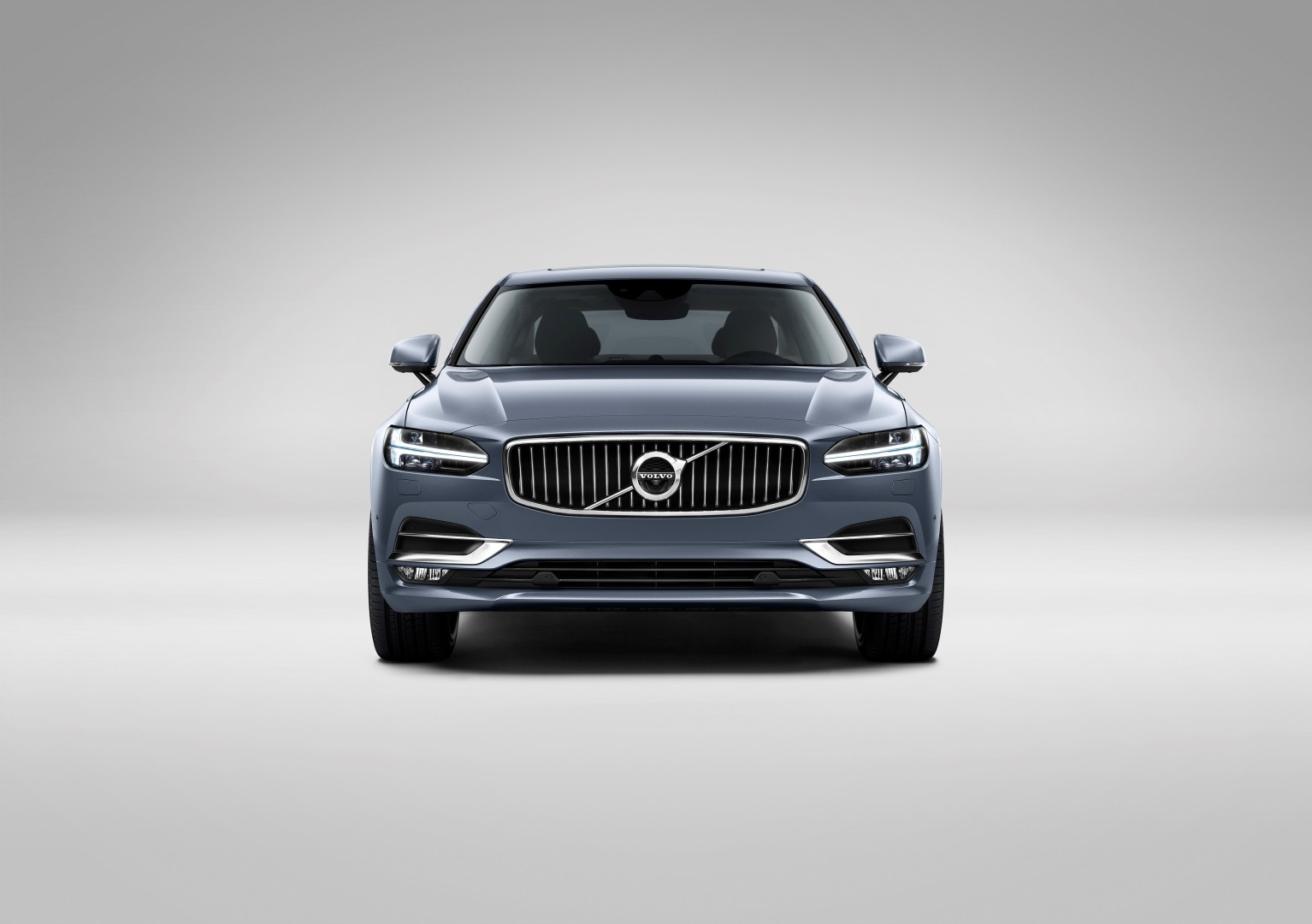 Volvo S90 photo 24