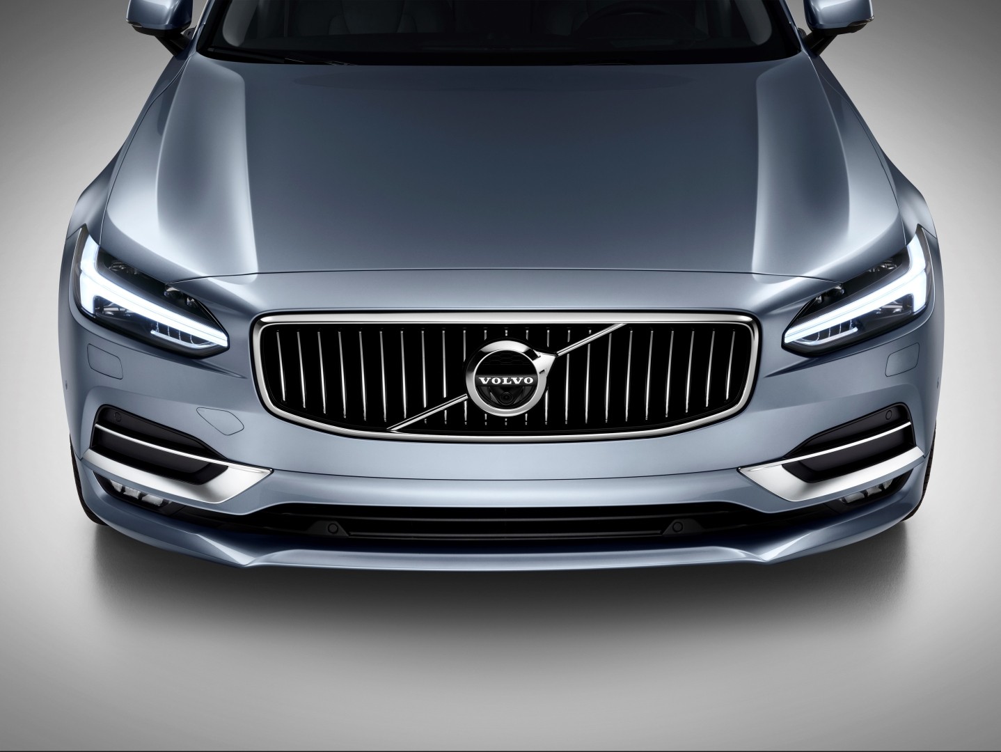 Volvo S90 photo 40