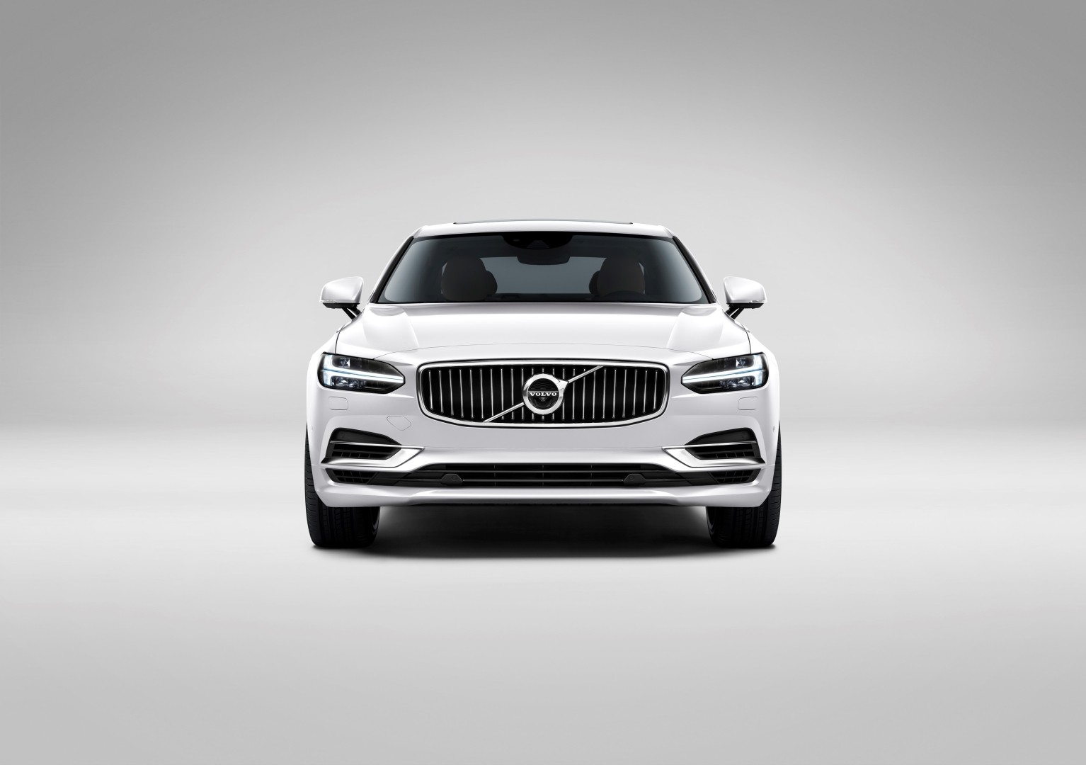Volvo S90 photo 44