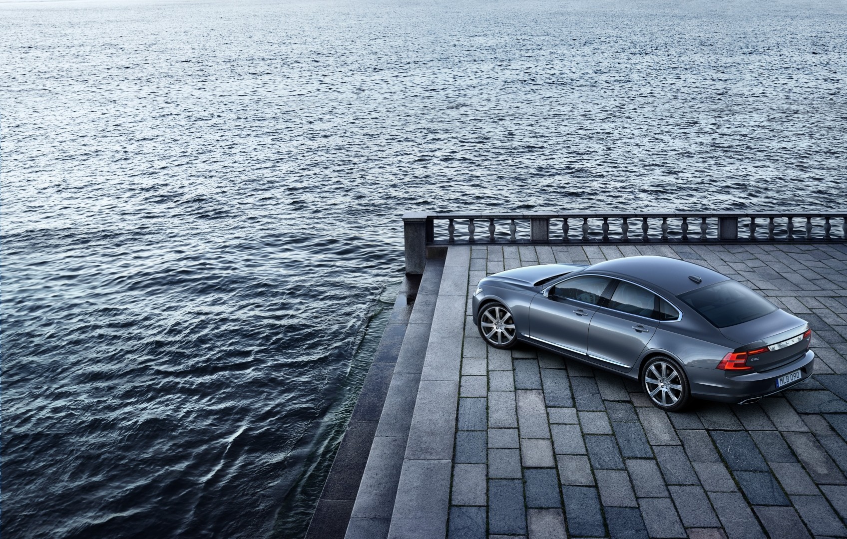 Volvo S90 photo 59
