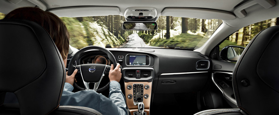 Volvo V40 Cross Country photo 30